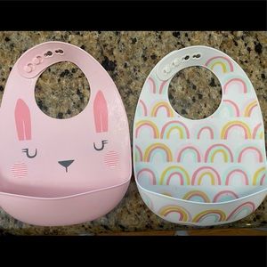 Silicone Bibs (2)
